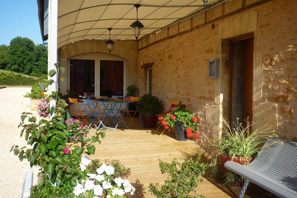 Maison d'Hôtes La Maison de Léopold Terrasson Exterior foto